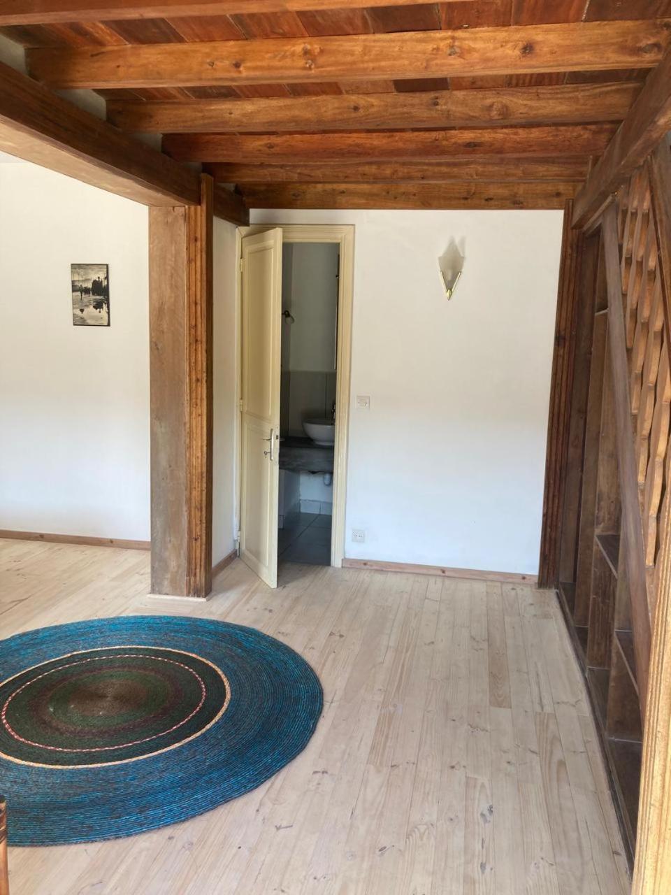 Tsara Guest House 菲亚纳兰楚阿 外观 照片