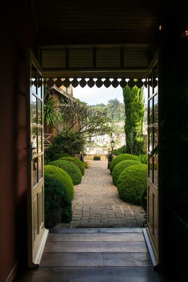 Tsara Guest House 菲亚纳兰楚阿 外观 照片