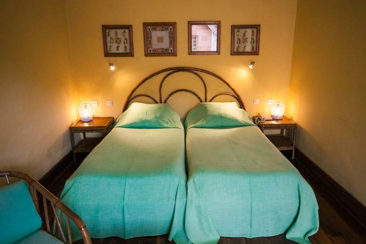 Tsara Guest House 菲亚纳兰楚阿 外观 照片