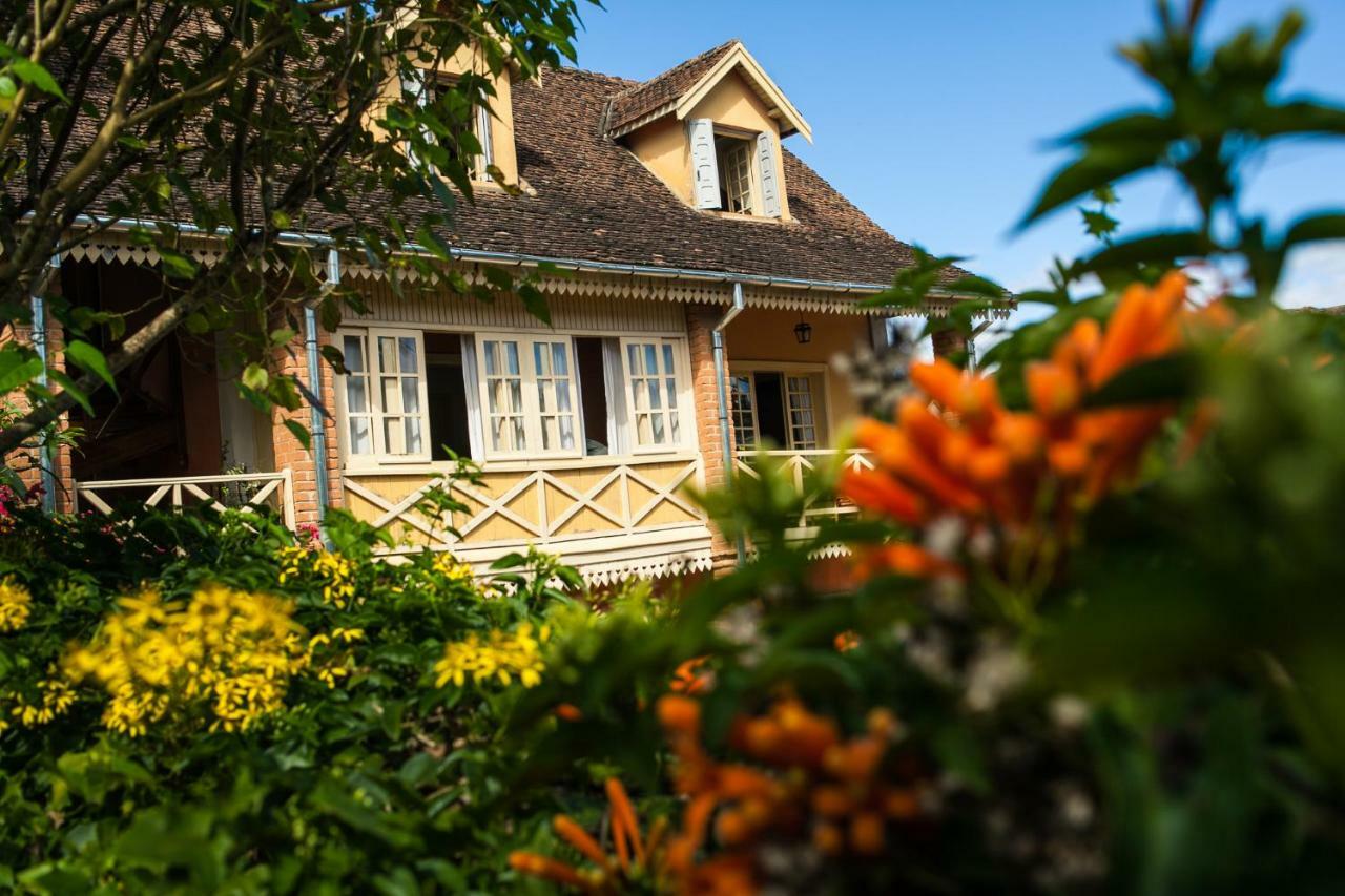 Tsara Guest House 菲亚纳兰楚阿 外观 照片